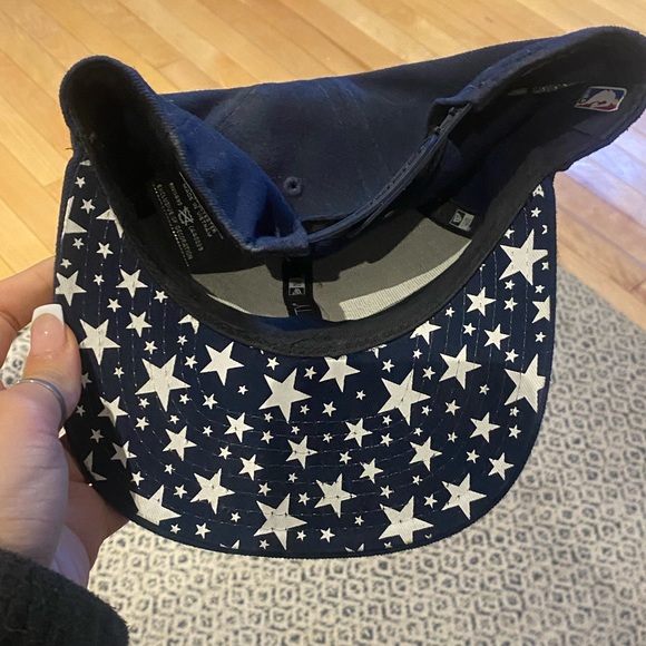 Blue base ball hat - Picture 3 of 5